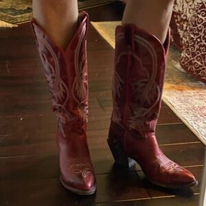 Idyllwind Dark Red Cowboy Boots – Women’s Size 7 – Western Chic